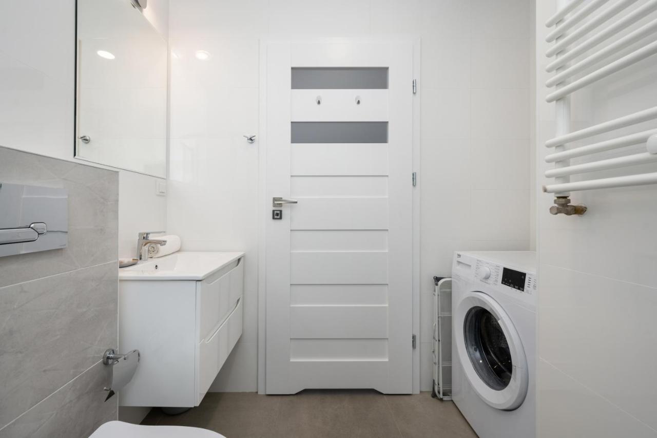 Apartment Kamienna Krzyki With Free Garage By Renters